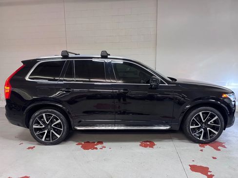 Used 2021 Volvo XC90 T6 Momentum w/ Climate Package image 2