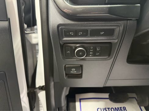 Used 2022 Ford F150 XLT w/ Equipment Group 302A High image 11