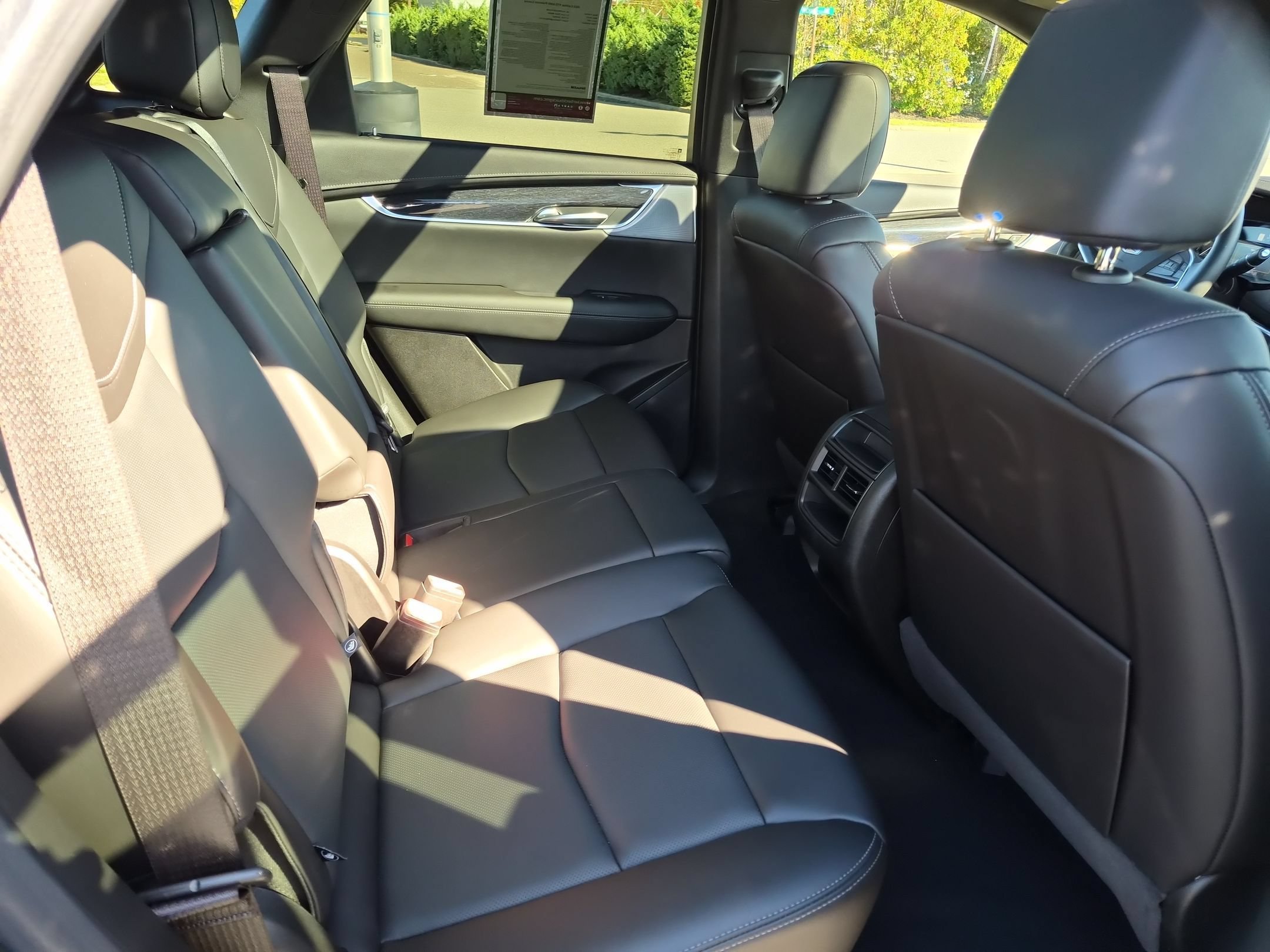 Certified 2023 Cadillac XT5 Premium Luxury w/ LPO, Floor Liner Package AWD/4WD image 28