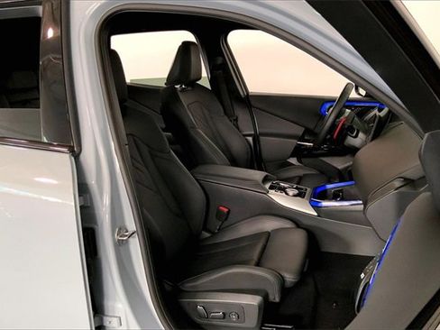 Used 2025 BMW X3 M50 w/ Premium Package image 7