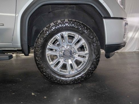 Used 2020 GMC Sierra 2500 Denali w/ Denali Ultimate Package image 8