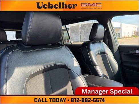 Used 2023 Jeep Grand Cherokee L Laredo AWD/4WD image 4