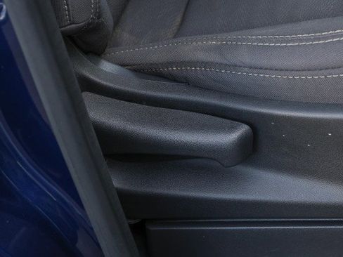 Used 2022 Nissan Frontier SV image 32