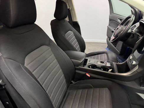 Used 2021 Ford Edge SE image 56