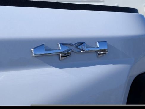 New 2025 GMC Canyon Elevation w/ Convenience Package image 37