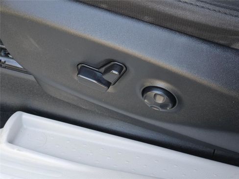 Certified 2023 Chrysler Voyager LX FWD image 28