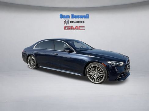 Used 2022 Mercedes-Benz S 580 4MATIC Sedan image 3