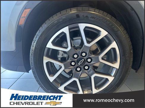 Used 2023 Chevrolet Blazer RS w/ Driver Confidence II Package FWD image 7