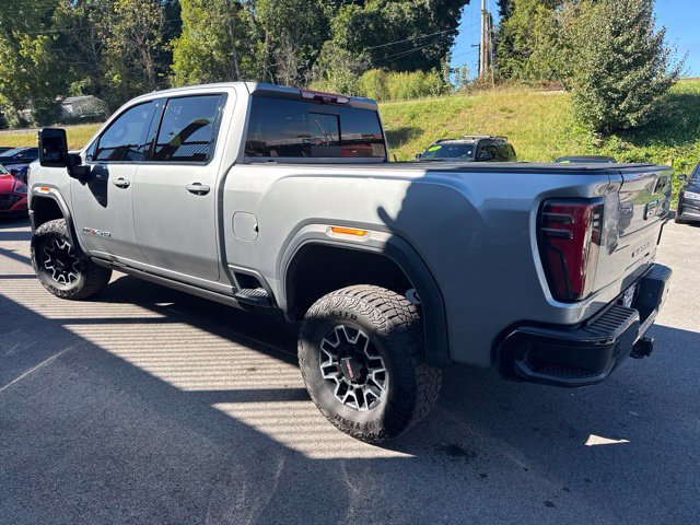 Used 2024 GMC Sierra 2500 AT4X AWD/4WD image 5