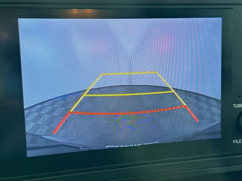 Used 2024 Kia Carnival LX image 22