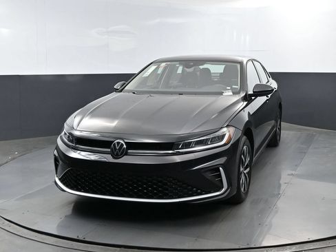 Used 2025 Volkswagen Jetta S FWD image 2