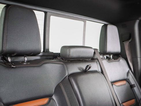 Used 2021 GMC Sierra 2500 AT4 w/ AT4 Preferred Package image 32