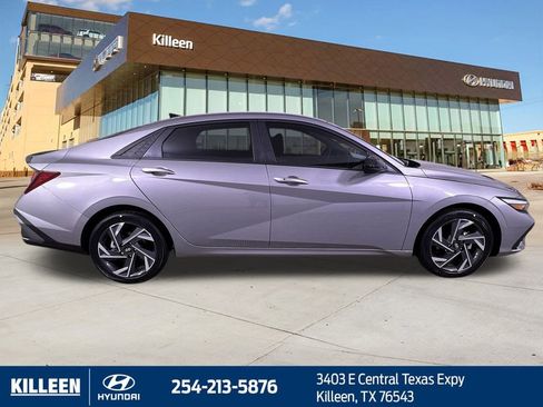 Used 2025 Hyundai Elantra Sport image 10