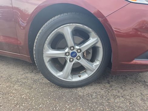 Used 2015 Ford Fusion SE w/ Equipment Group 201A image 10