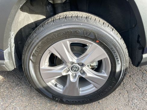 Used 2025 Toyota RAV4 XLE image 30