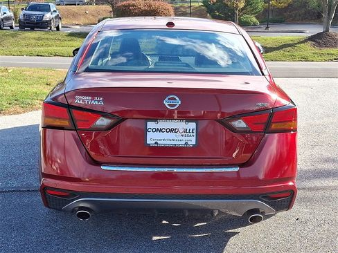Used 2022 Nissan Altima 2.5 SR image 5