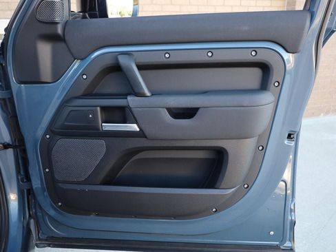 Used 2020 Land Rover Defender 110 S image 26