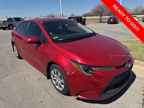 Used 2020 Toyota Corolla LE image 1