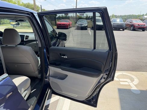 Used 2016 Honda Pilot EX image 12