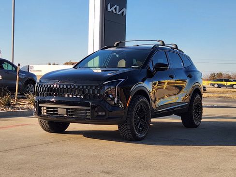 New 2026 Kia Sportage X-Line w/ X-Line Technology Package image 2