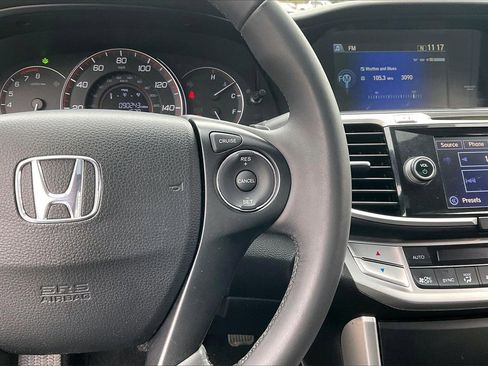 Used 2015 Honda Accord EX-L image 29