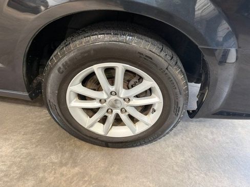 Certified 2020 Dodge Grand Caravan SXT FWD image 27