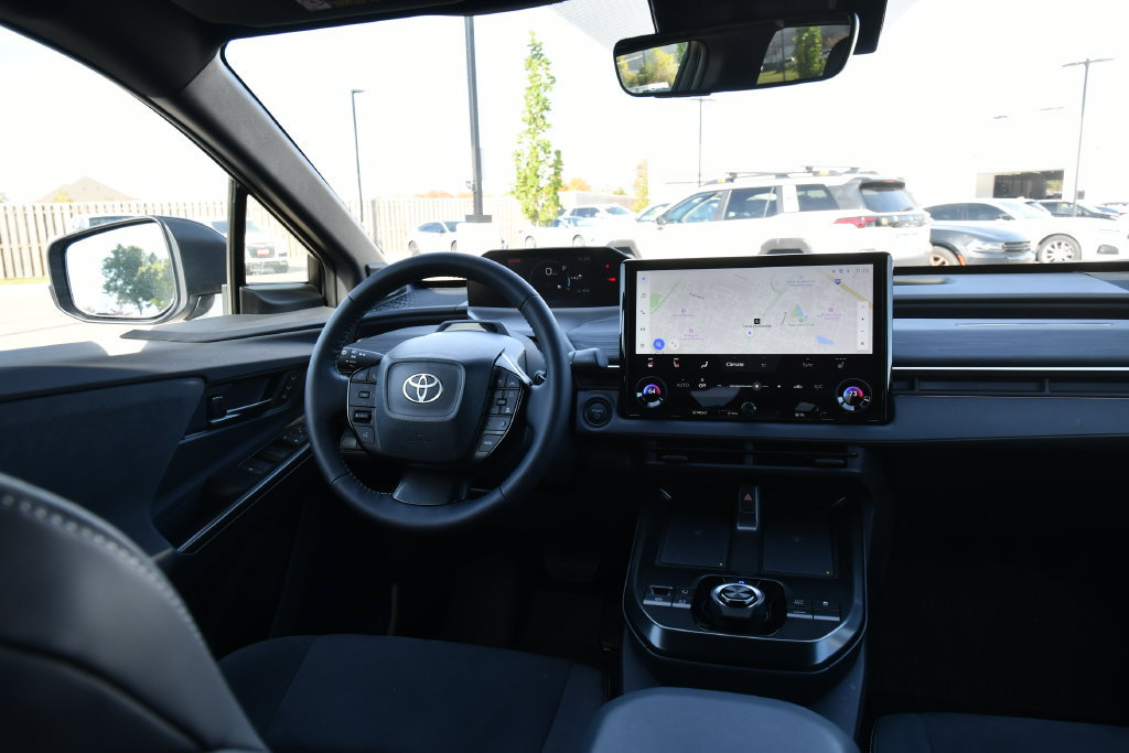 Used 2026 Toyota C-HR AWD/4WD image 24
