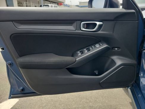 Certified 2025 Honda Civic Sport image 18