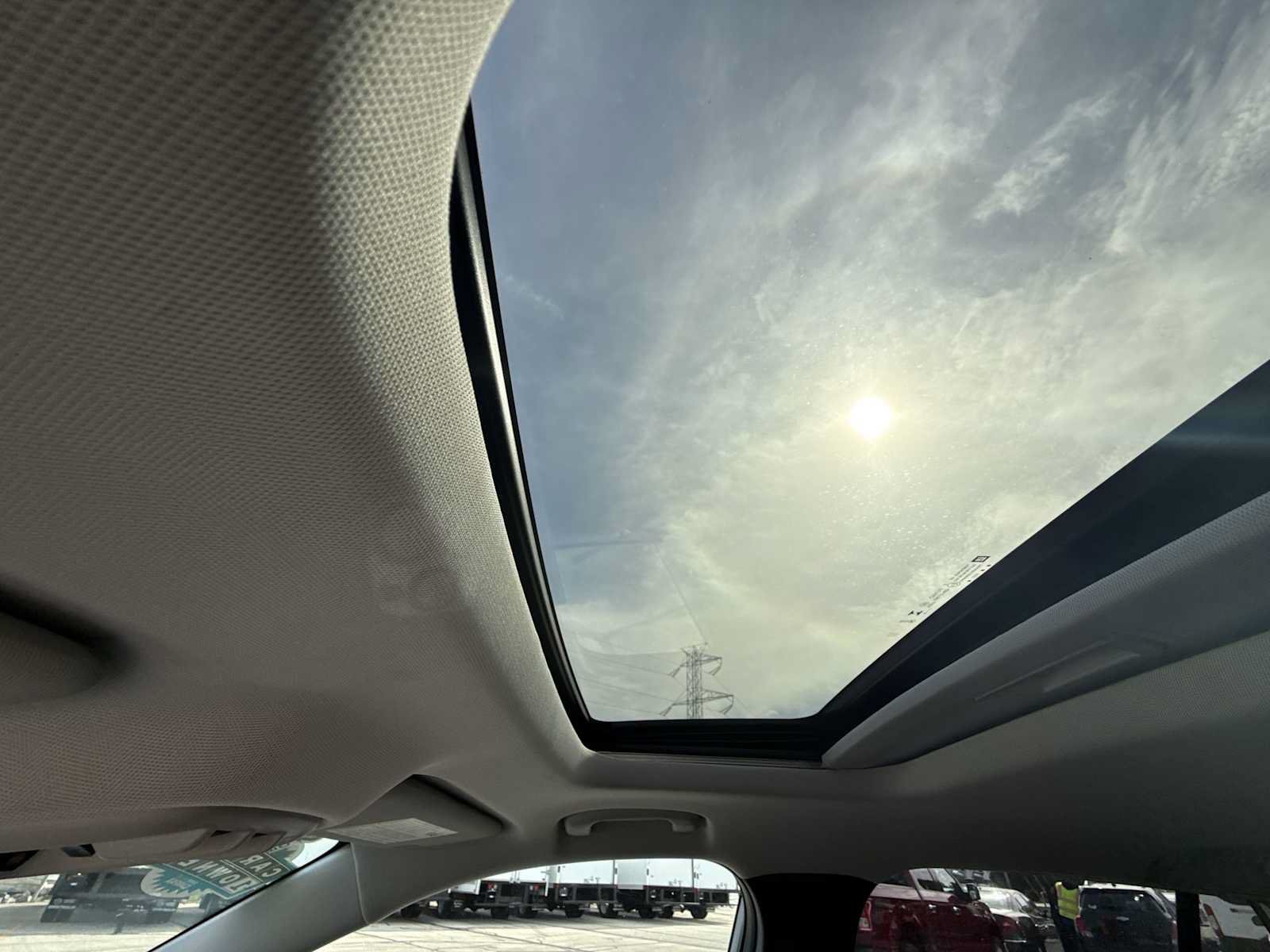 Used 2025 Chevrolet Trax ACTIV w/ Sunroof Package FWD image 18