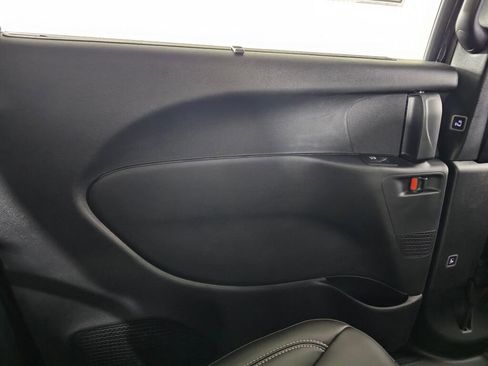 New 2026 Chrysler Pacifica Select image 33