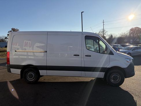 Used 2019 Mercedes-Benz Sprinter 144 w/ Driver Convenience Package image 6