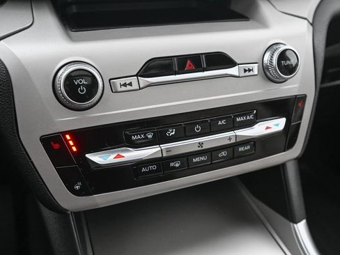 Certified 2023 Ford Explorer XLT w/ Equipment Group 202A image 36