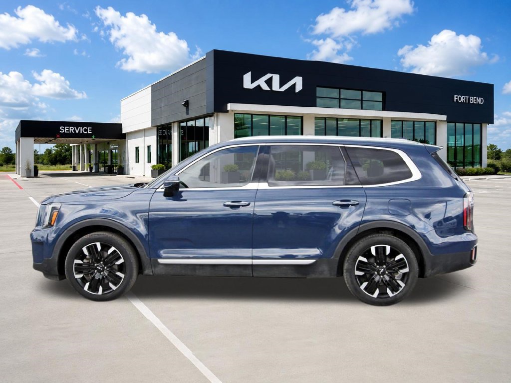 Used 2024 Kia Telluride SX w/ Towing Package FWD image 8