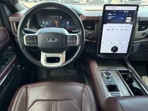 Used 2023 Ford Expedition Limited RWD image 19