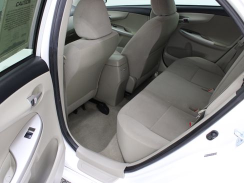 Used 2011 Toyota Corolla LE FWD image 22