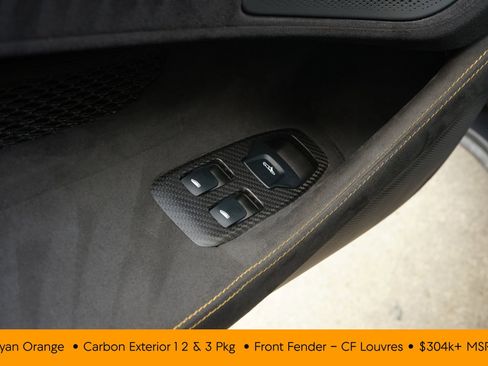 Used 2019 McLaren 600LT image 30