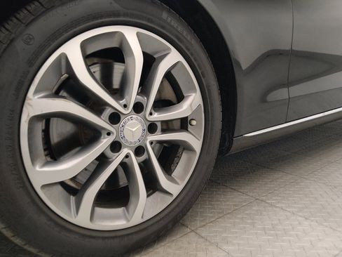 Used 2016 Mercedes-Benz C 300 Sedan image 31