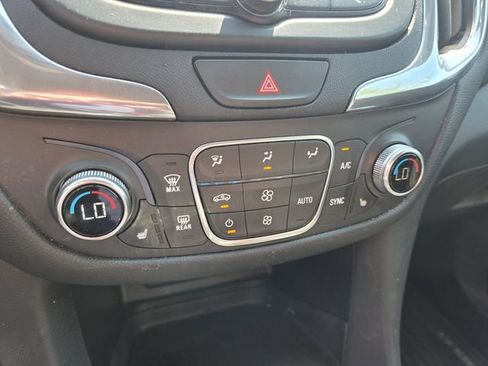 Used 2019 Chevrolet Equinox LT w/ Driver Convenience Package FWD image 14