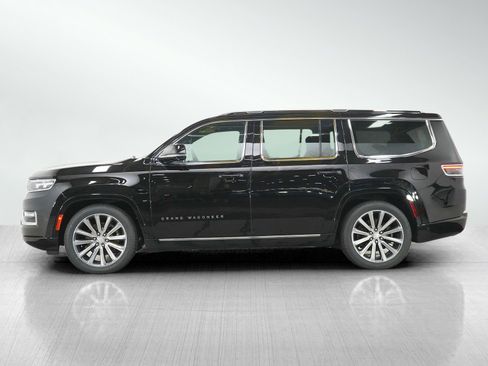Used 2022 Jeep Grand Wagoneer Series II AWD/4WD image 2