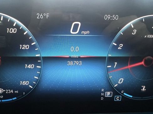 Certified 2021 Mercedes-Benz GLE 350 4MATIC image 2