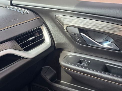 Used 2019 GMC Terrain SLT w/ Preferred Package image 36