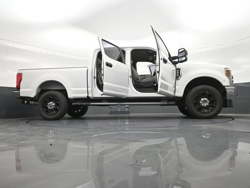 Used 2019 Ford F250 XL w/ Power Equipment Group AWD/4WD image 38