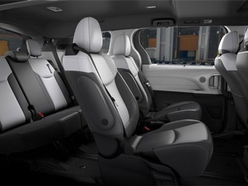 New 2026 Toyota Sienna XSE image 21