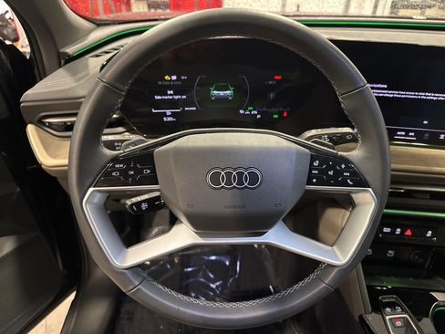 Used 2025 Audi Q5 2.0T Premium w/ Convenience Package image 25