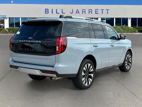 New 2026 Ford Expedition Platinum w/ Driver's Package AWD/4WD image 4