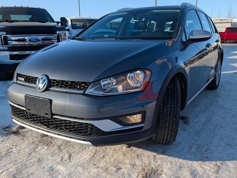 Used 2017 Volkswagen Golf Alltrack SE image 7