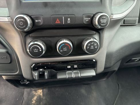 Used 2024 RAM 2500 Big Horn image 24