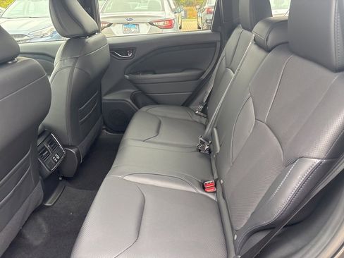 New 2025 Subaru Forester Limited image 12