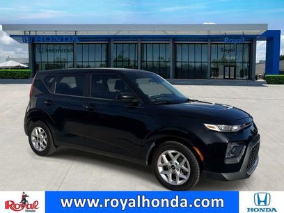 Used 2022 Kia Soul LX w/ Technology Package