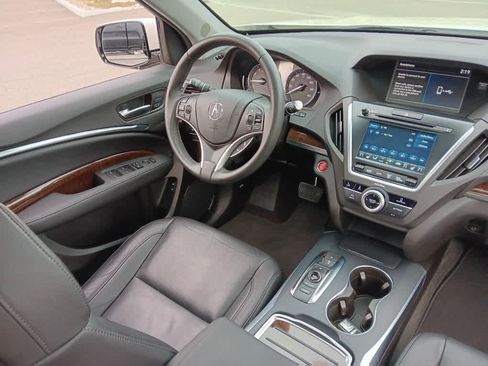 Used 2019 Acura MDX image 11